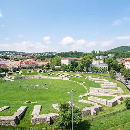 Free Parking Amphitheater Apartment - Wifi, Ac, Tv Будапешт Экстерьер фото
